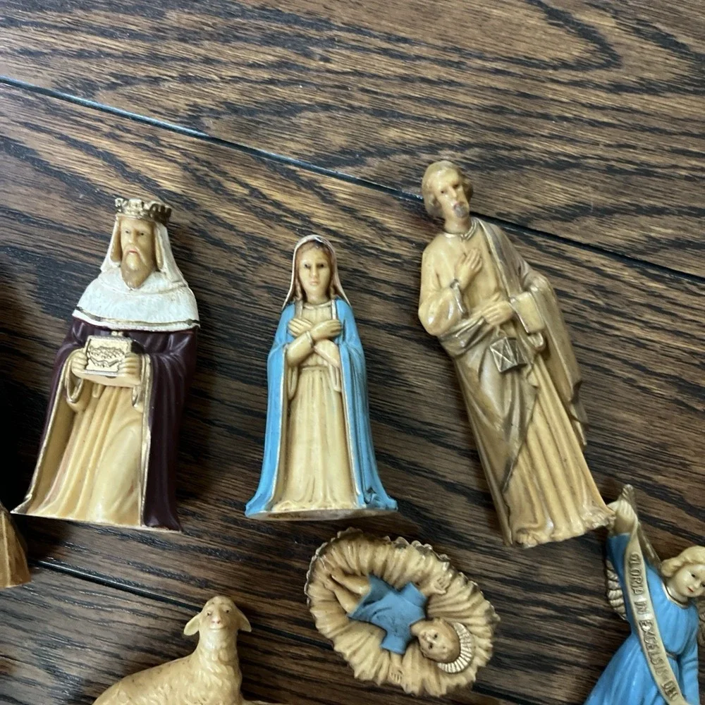 VTG CHRISTMAS 12 PC NATIVITY SET PLASTIC 1